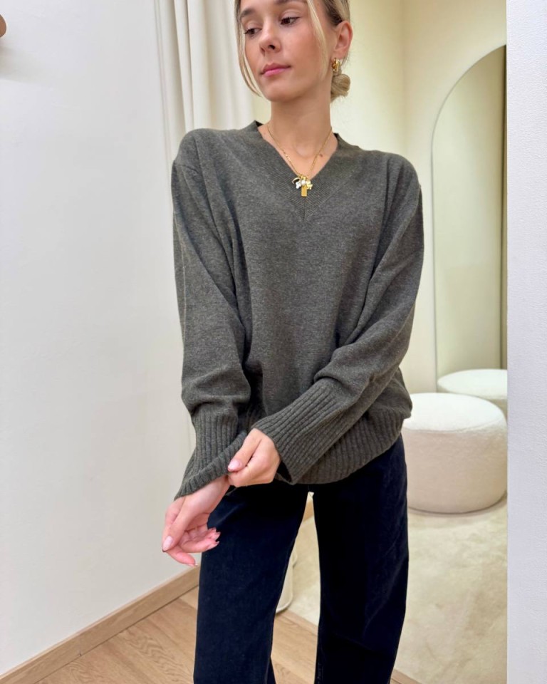 Maglione con lana scollo a V militare HaveOne Shop Online Maglione con lana scollo a V militare HaveOne