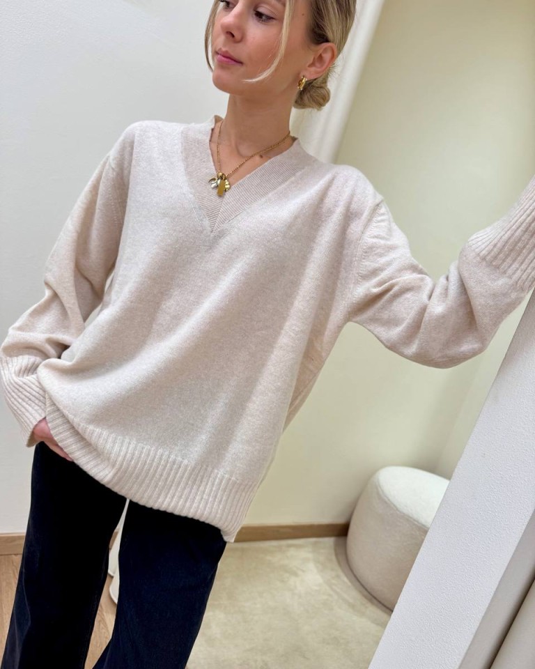 Maglione con lana scollo a V beige HaveOne Shop Online Maglione con lana scollo a V beige HaveOne