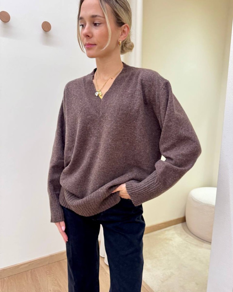 Maglione con lana scollo a V moro HaveOne Shop Online Maglione con lana scollo a V moro HaveOne