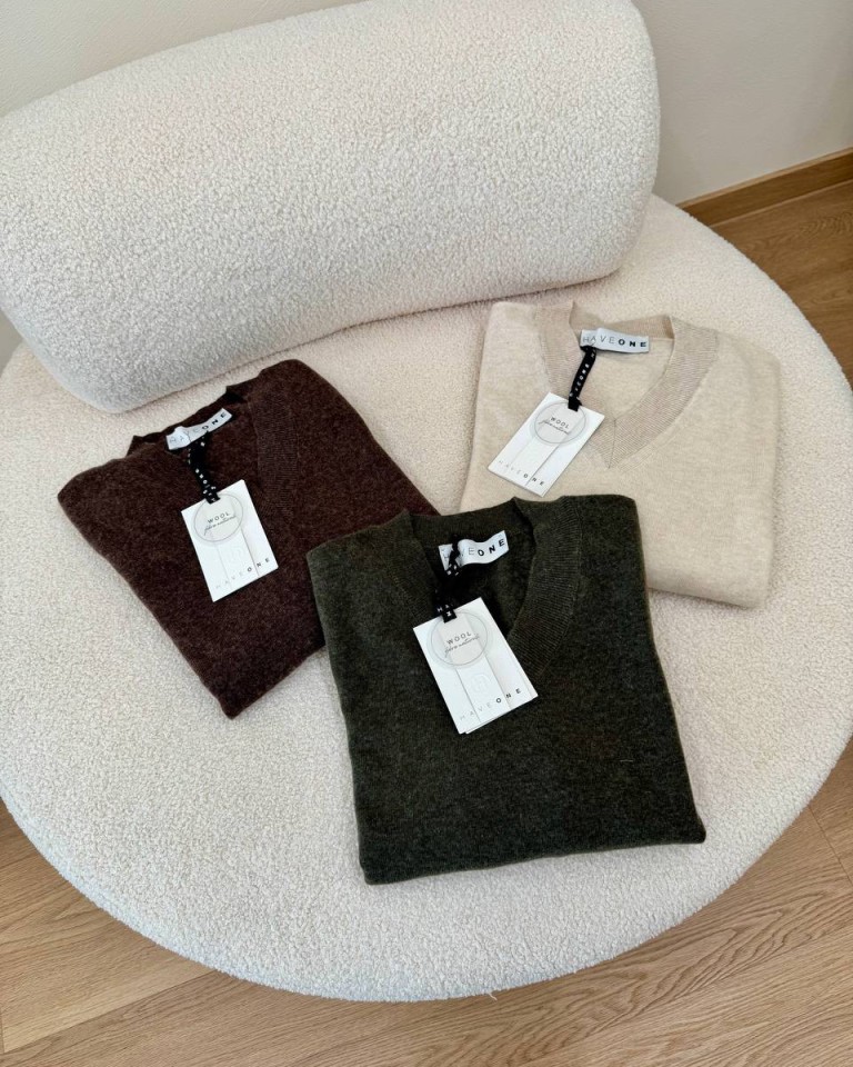 Maglione con lana scollo a V beige HaveOne Shop Online Maglione con lana scollo a V beige HaveOne