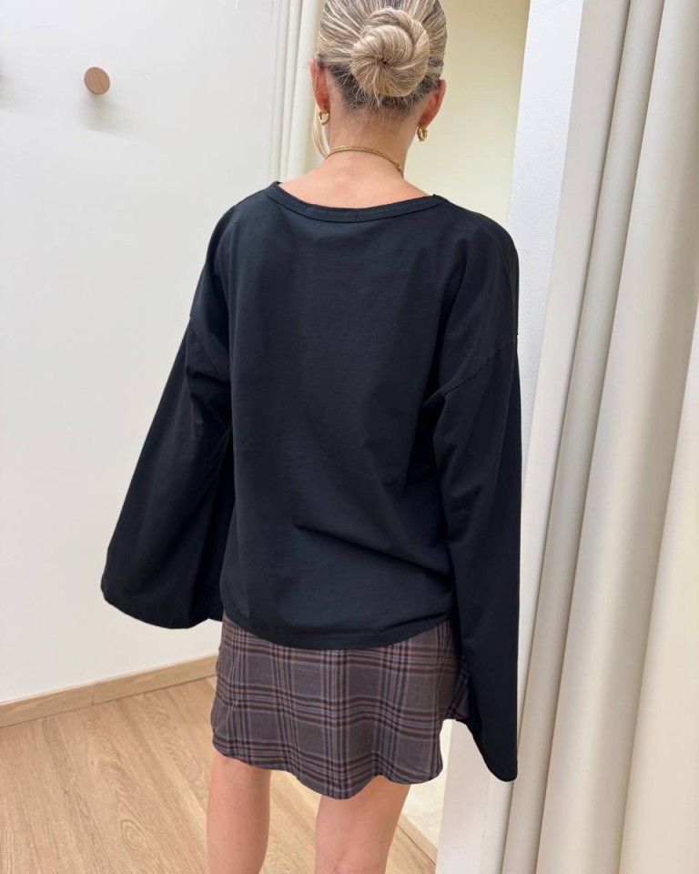 Maglia maniche ampissime nera HaveOne Shop Online Maglia maniche ampissime nera HaveOne
