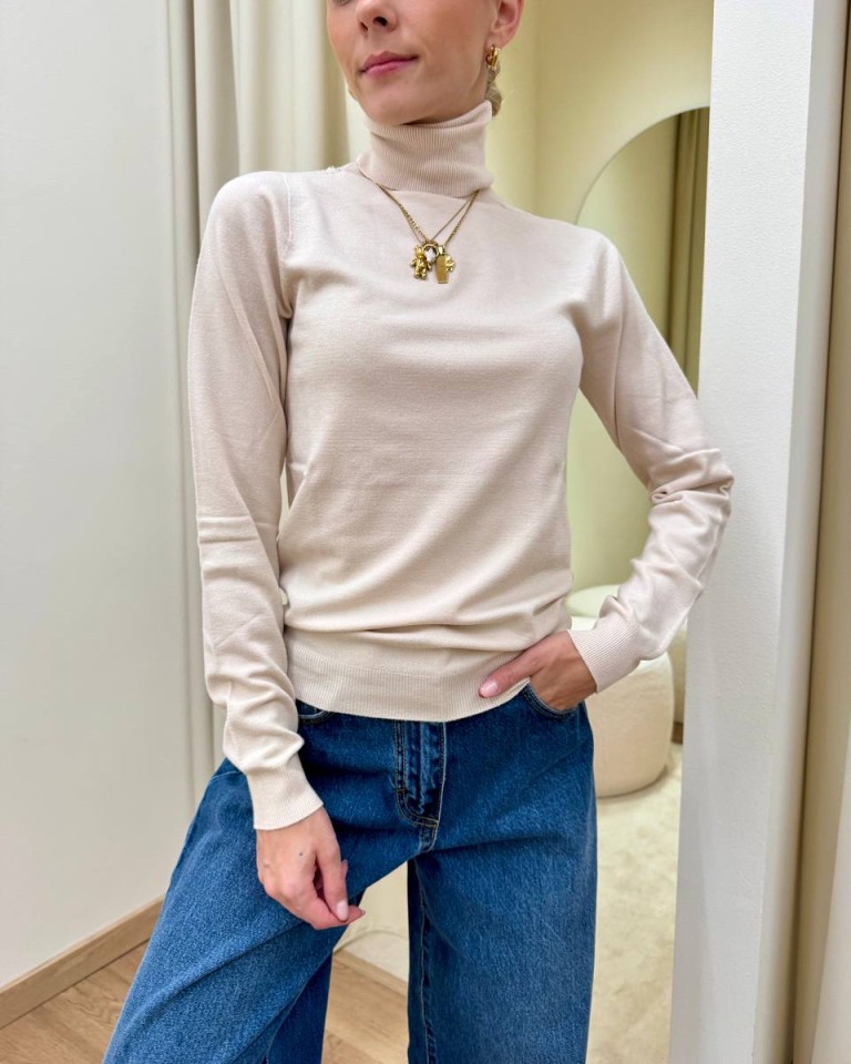 Dolcevita maglia rasata talco Kontatto Shop Online Dolcevita maglia rasata talco Kontatto