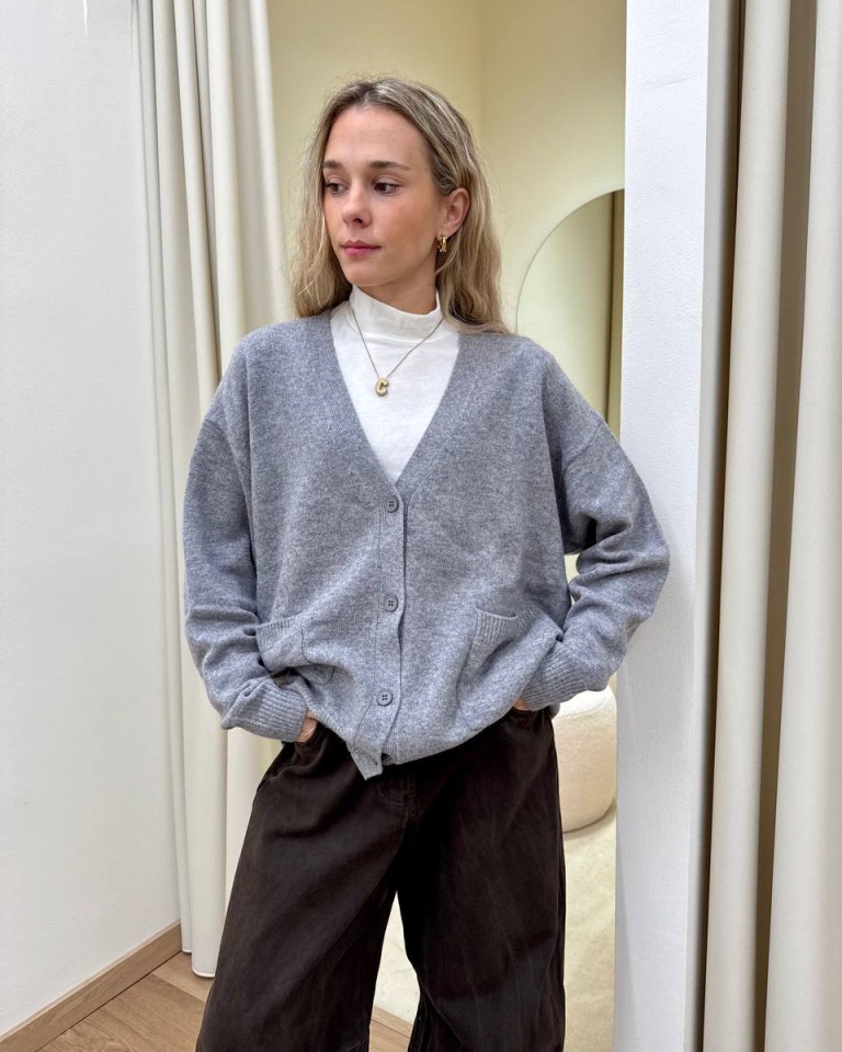 Cardigan over tasche a toppa grigio Souvenir Shop Online Cardigan over tasche a toppa grigio Souvenir