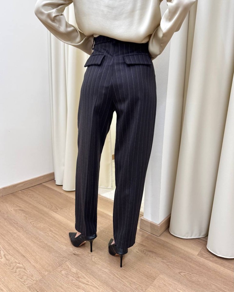 Pantalone con pinces gessato grigio antracite Souvenir Shop Online Pantalone con pinces gessato grigio antracite Souvenir