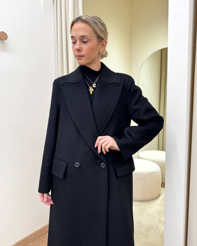 Cappotto Hand Made lungo doppiopetto nero Vicolo Shop Online Cappotto Hand Made lungo doppiopetto nero Vicolo