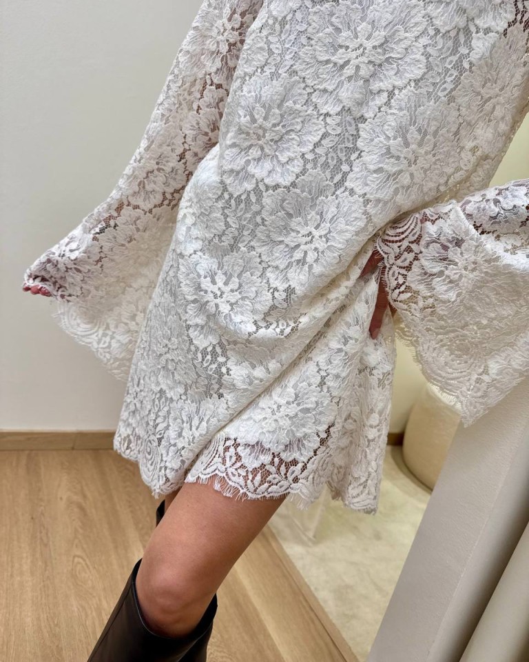Vestito collo alto in pizzo panna Tensione In Shop Online Vestito collo alto in pizzo panna Tensione In