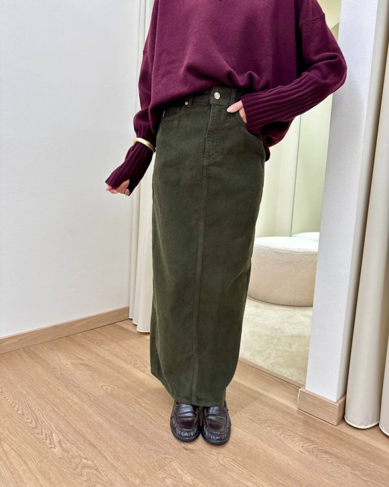 Gonna OLIVIA in velluto rocciatore verde militare Vicolo Shop Online Gonna OLIVIA in velluto rocciatore verde militare Vicolo