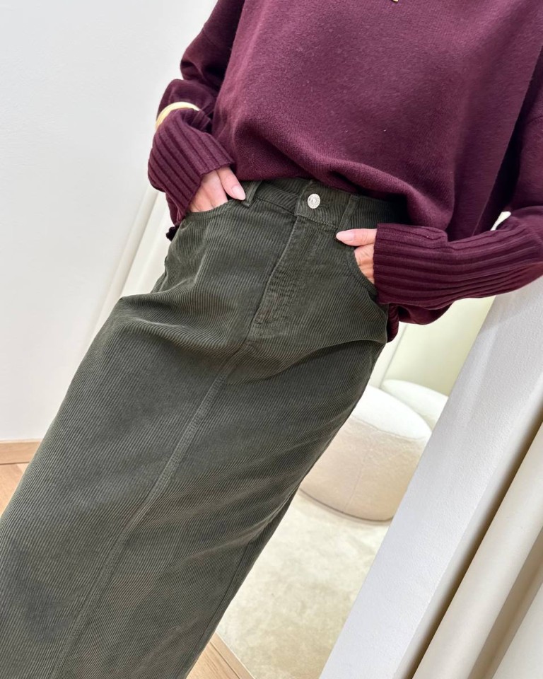 Gonna OLIVIA in velluto rocciatore verde militare Vicolo Shop Online Gonna OLIVIA in velluto rocciatore verde militare Vicolo