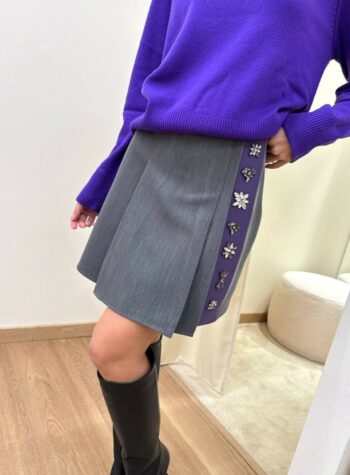 Shop Online Minigonna grigia inserto viola e cabochon Tensione In
