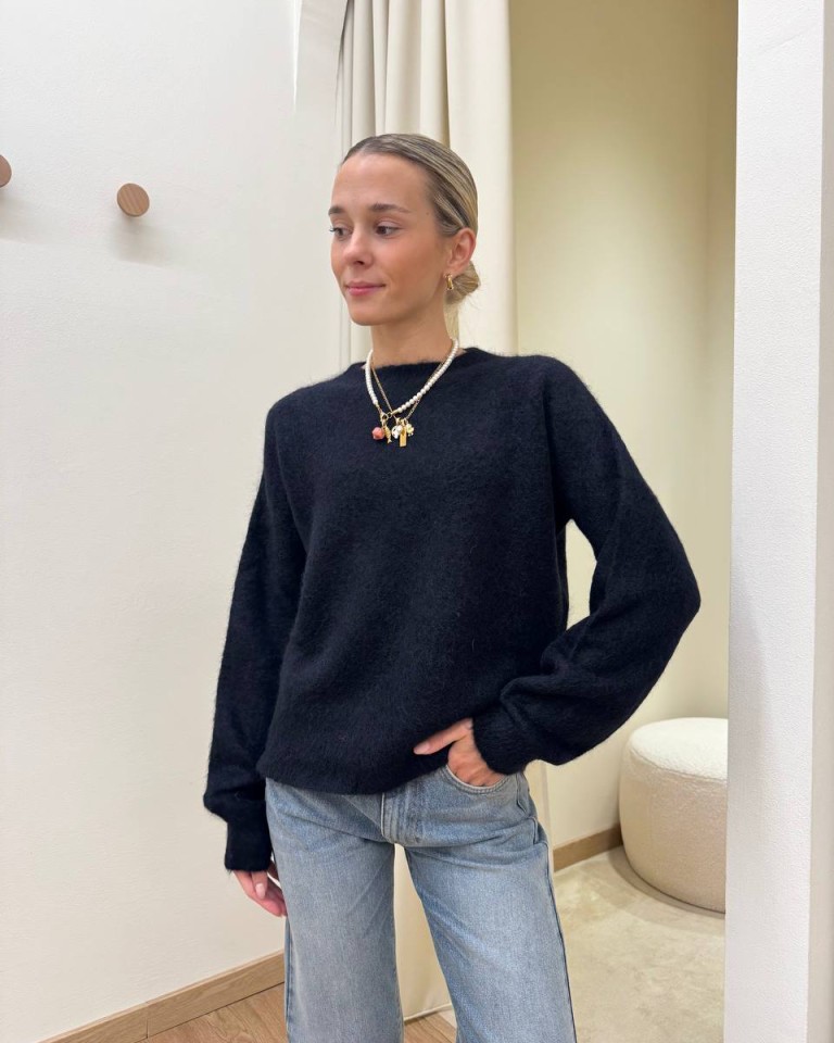 Maglione basic girocollo con alpaca nero Kontatto Shop Online Maglione basic girocollo con alpaca nero Kontatto