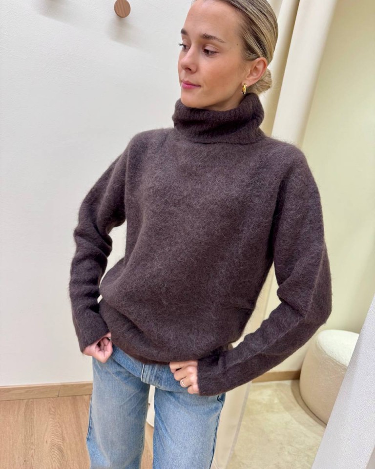Maglione collo alto con alpaca moka Kontatto Shop Online Maglione collo alto con alpaca moka Kontatto