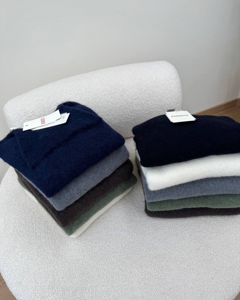 Maglione basic girocollo con alpaca nero Kontatto Shop Online Maglione basic girocollo con alpaca nero Kontatto