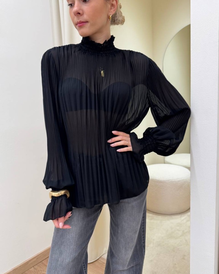 Blusa plisse collo alto nera Kontatto Shop Online Blusa plisse collo alto nera Kontatto