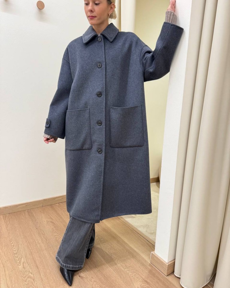 Cappotto lungo Hand Made over ovetto grigio antracite Vicolo Shop Online Cappotto lungo Hand Made over ovetto grigio antracite Vicolo