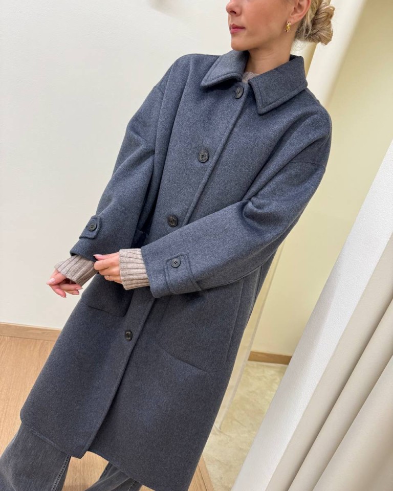 Cappotto lungo Hand Made over ovetto grigio antracite Vicolo Shop Online Cappotto lungo Hand Made over ovetto grigio antracite Vicolo