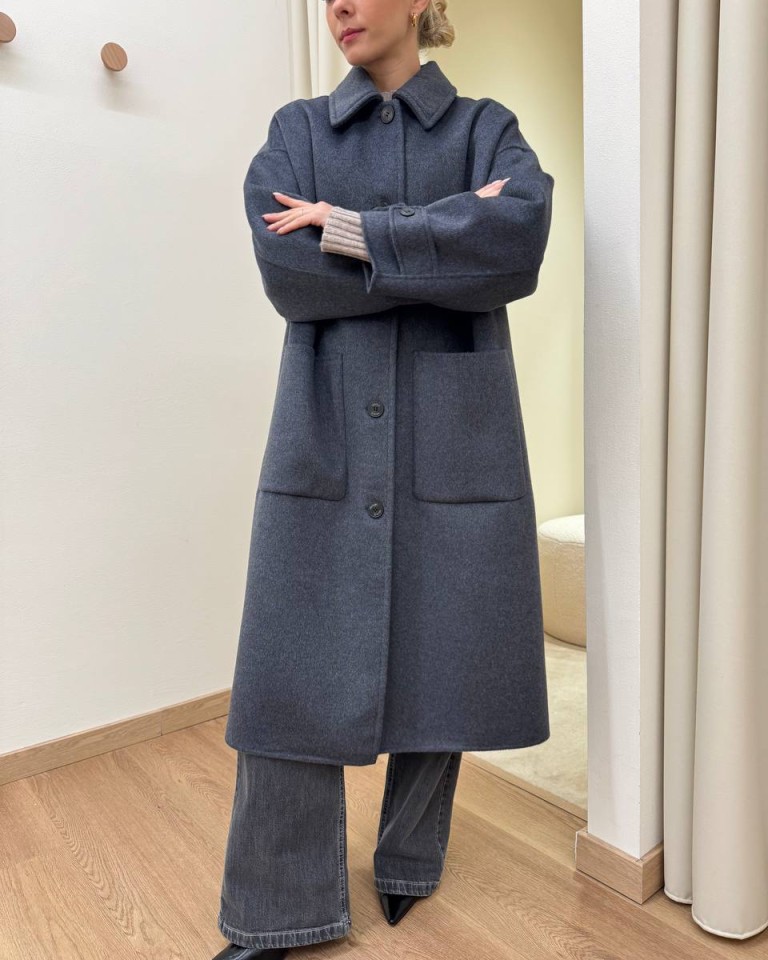 Cappotto lungo Hand Made over ovetto grigio antracite Vicolo Shop Online Cappotto lungo Hand Made over ovetto grigio antracite Vicolo
