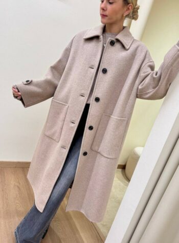 Shop Online Cappotto lungo Hand Made over ovetto tortora Vicolo