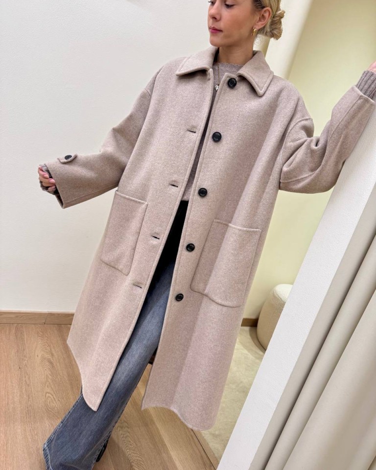 Cappotto lungo Hand Made over ovetto tortora Vicolo Shop Online Cappotto lungo Hand Made over ovetto tortora Vicolo