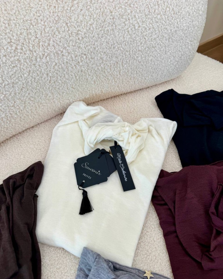 Maglia second skin collo alto panna Souvenir Shop Online Maglia second skin collo alto panna Souvenir