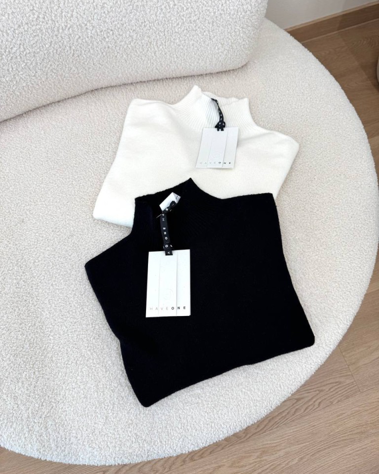 Maglione manica palloncino nero HaveOne Shop Online Maglione manica palloncino nero HaveOne