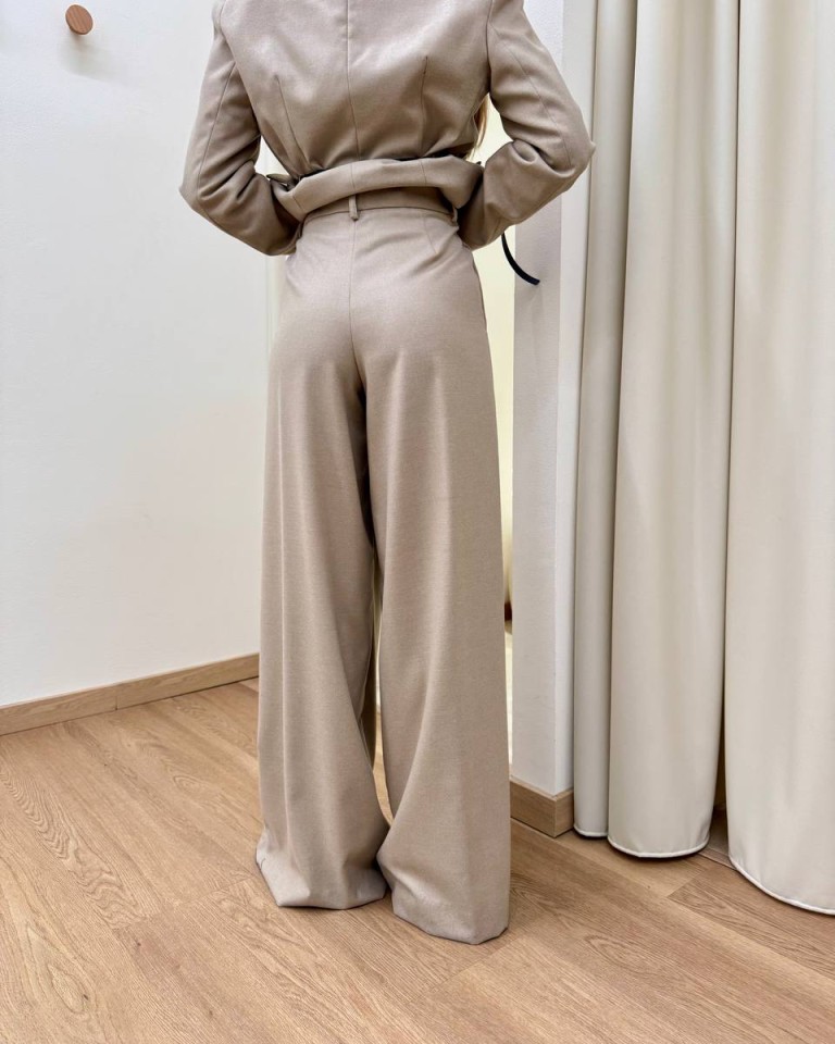 Completo Fabiana giacca e pantalone beige Souvenir Shop Online Completo Fabiana giacca e pantalone beige Souvenir
