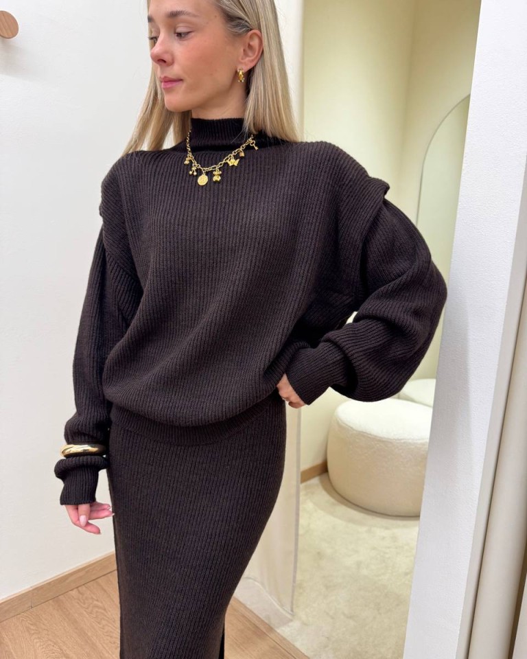 Maglione spalline imbottite moka Kontatto Shop Online Maglione spalline imbottite moka Kontatto